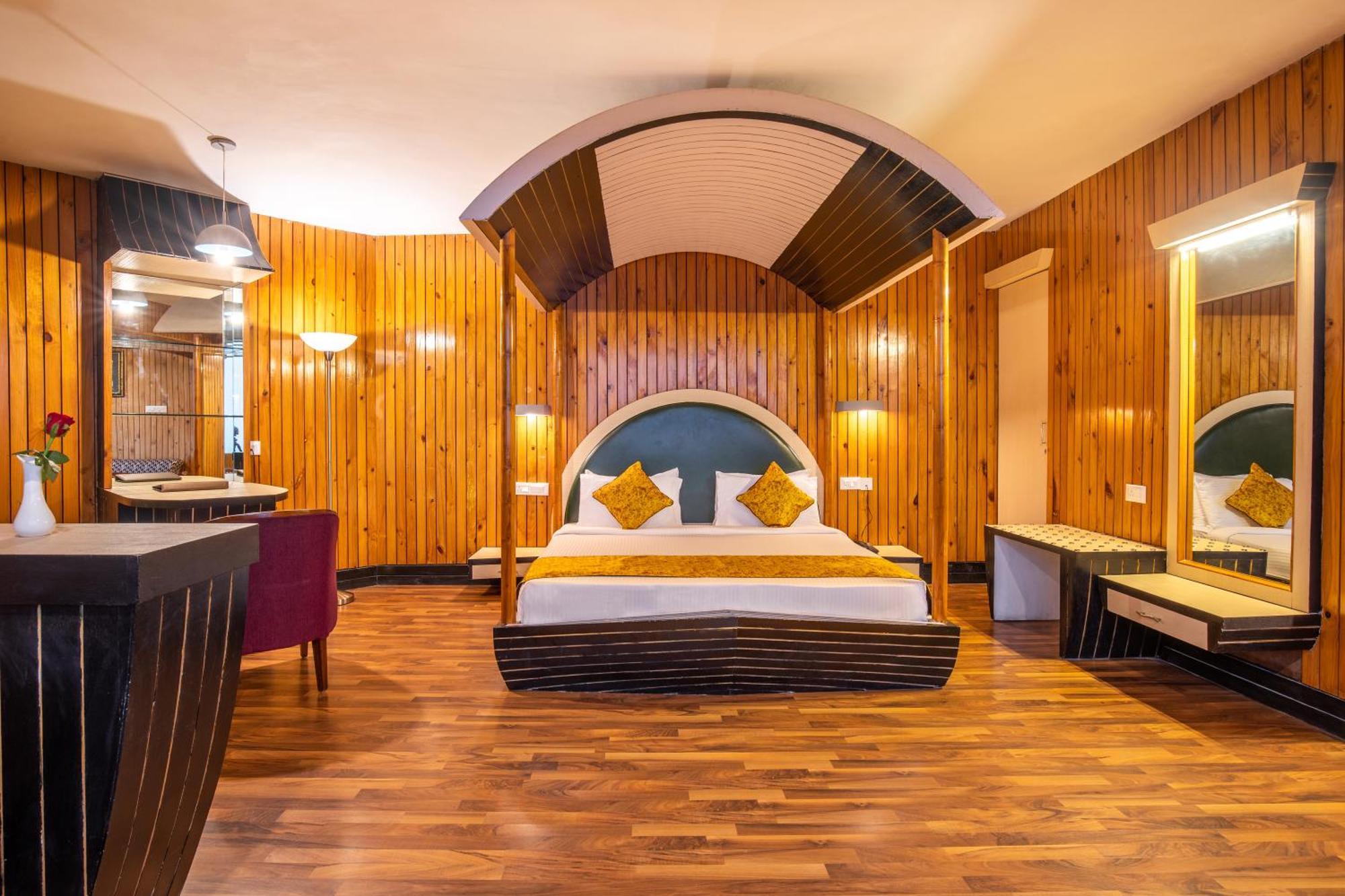 Poppys Pleasant Stay Kodaikanal Kültér fotó
